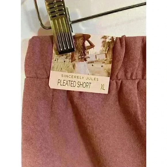 Sincerely Jules NWT Pull On Pleated Shorts 2.25" Rose Pink Size XL NEW - Picture 3 of 9
